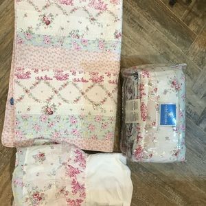 Calico print crib set